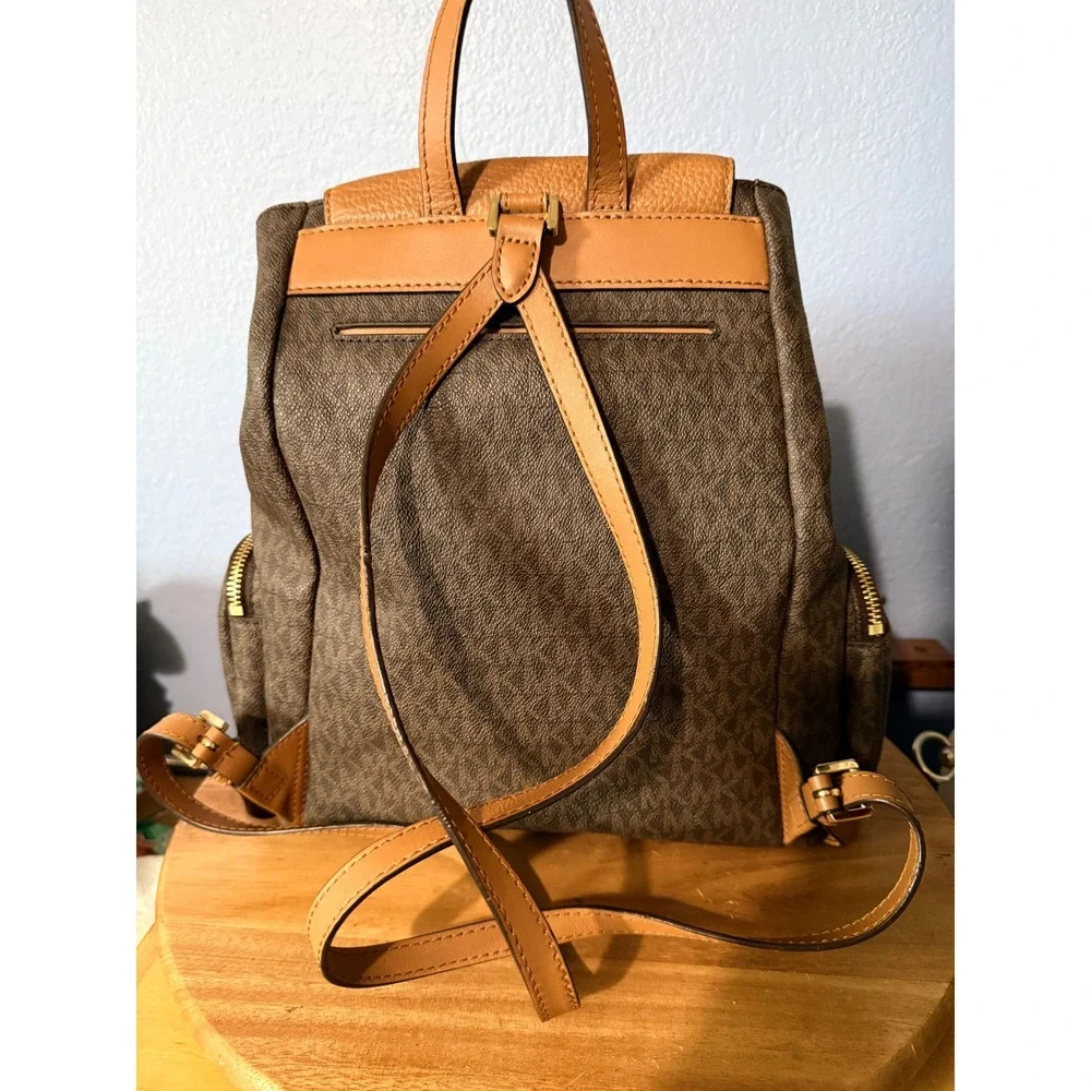 Michael Kors Abbey Cargo Backpack Womens Large Brown NWOTMonogram Leather Trim
